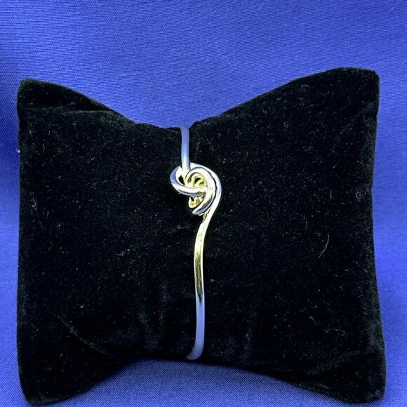 Kendra Scott Presleigh Love Knot Cuff Bracelet Gold-Tone - Picture 10 of 11